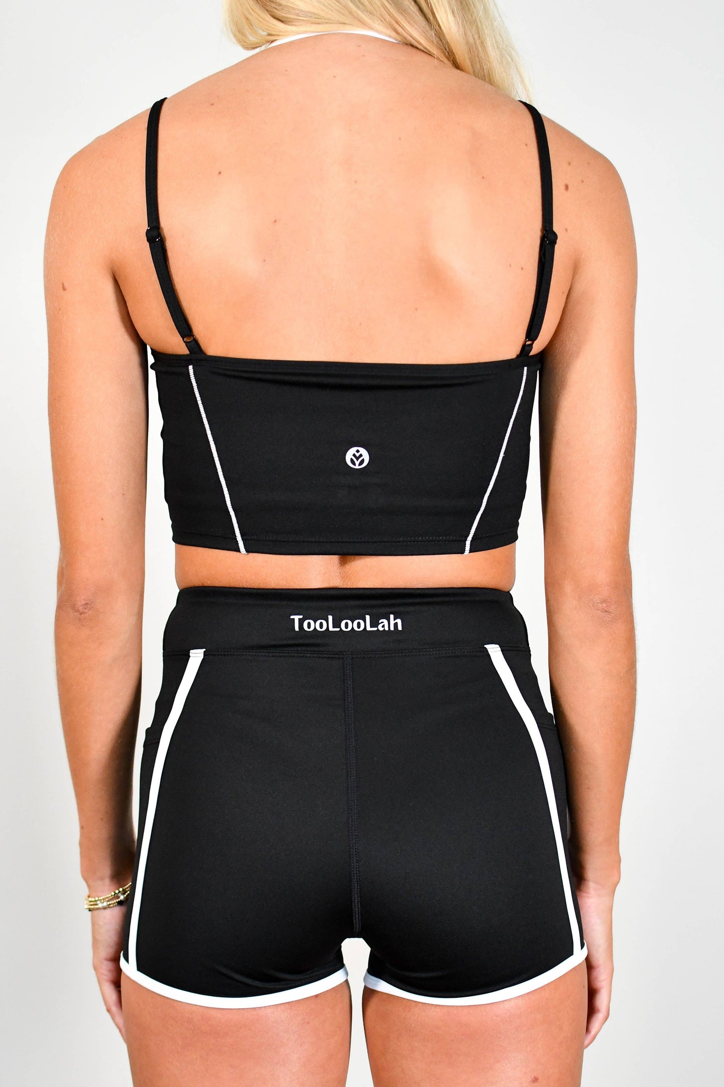 Kenzie Outline Cropped Contrast Tank - Black/White