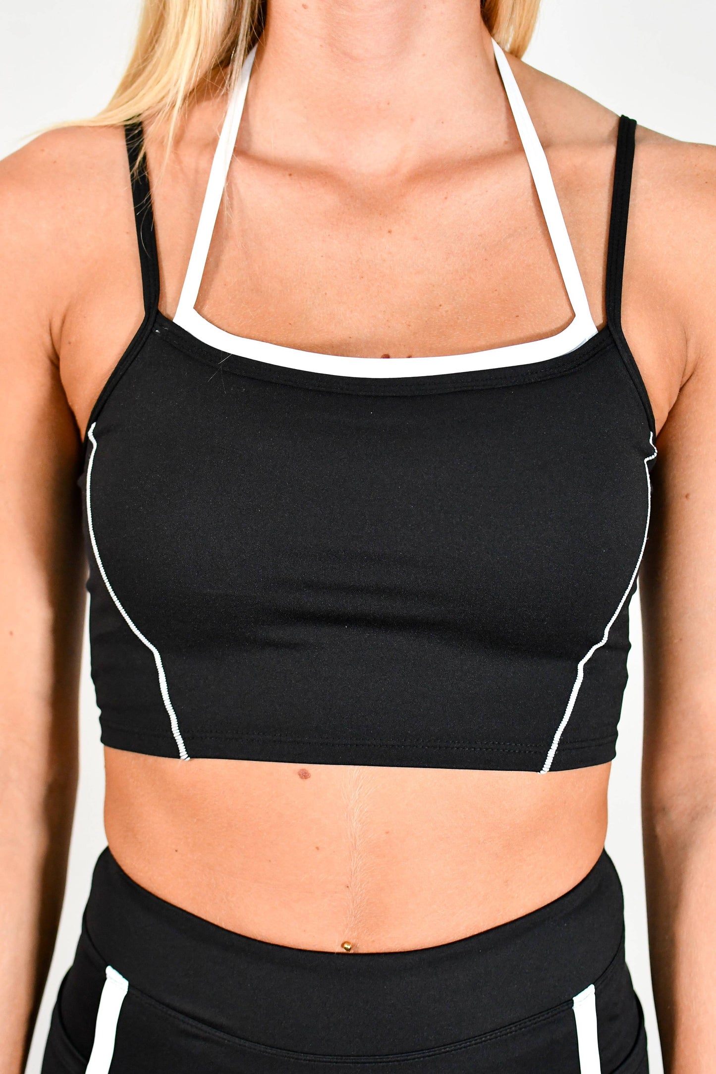 Kenzie Outline Cropped Contrast Tank - Black/White
