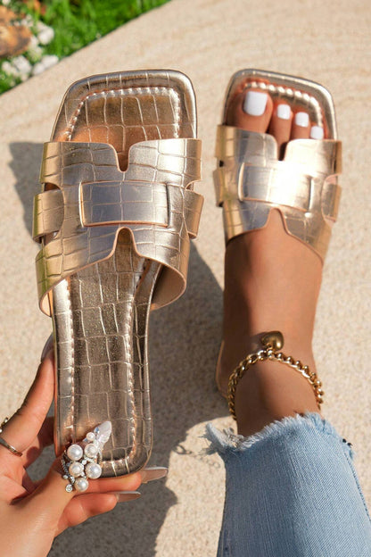 Summer 2026 Crocodile Pattern Roman Style Flat Slippers